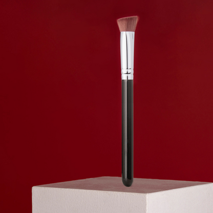 💖LAST DAY PROMOTION - 50%OFF 💖  Triangle Under Eye Brightening Concealer Brush